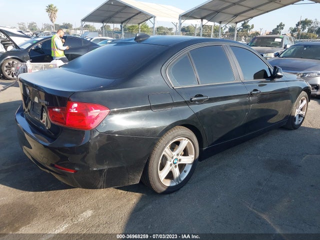 BMW 3 Series 328i 2014 WBA3C1C54EK115291 Image 4
