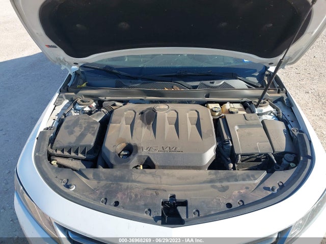 Chevrolet IMPALA LT 2018 2G1105S33J9112798 Image 10