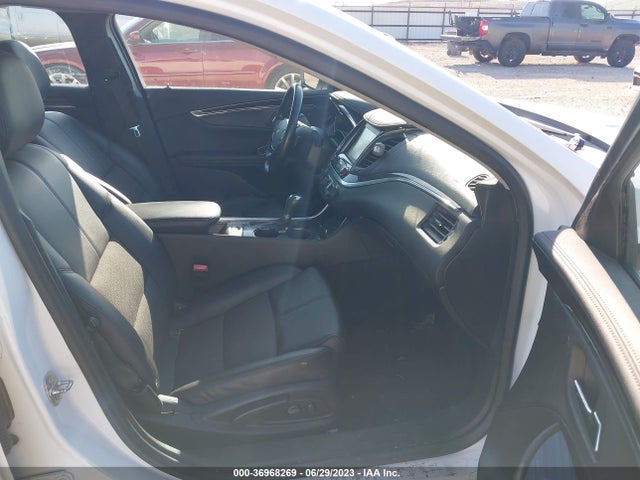 Chevrolet IMPALA LT 2018 2G1105S33J9112798 Image 5