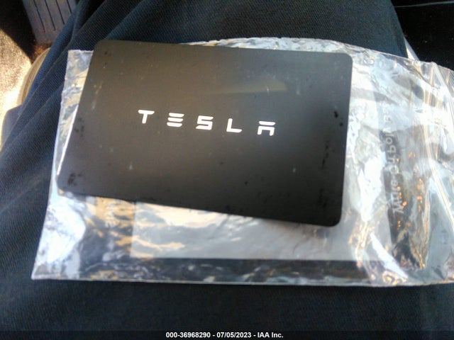 Tesla Model 3 Long Range 2018 5YJ3E1EB6JF184765 Image 17