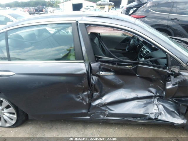 2013 HONDA ACCORD SDN EX-L VIN: 1HGCR2F85DA047523