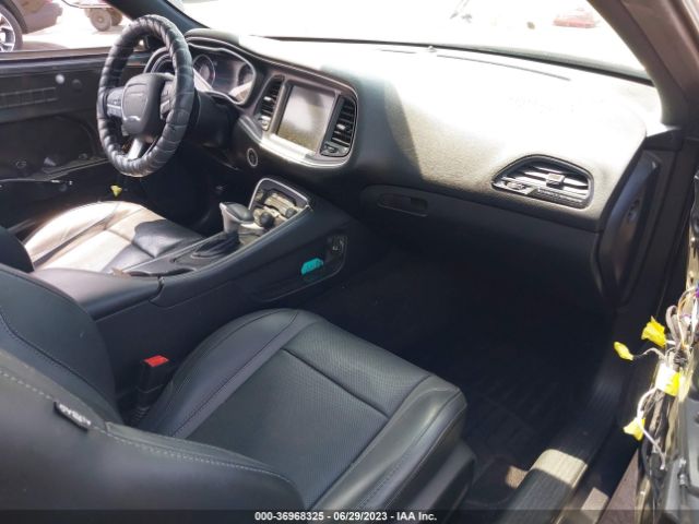 2C3CDZAG2GH213818 Dodge Challenger Sxt Plus