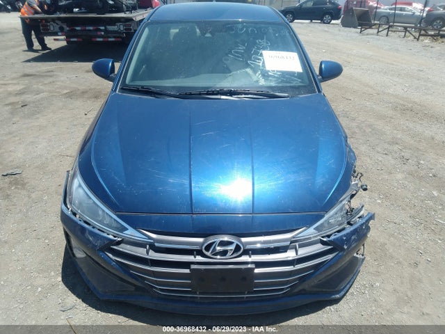 Hyundai ELANTRA SEL 2019 5NPD84LF7KH484045 Image 3