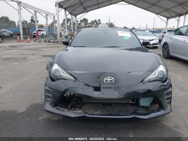 2018 Toyota 86, VIN: JF1ZNAA1XJ8701630