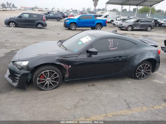 2018 Toyota 86, VIN: JF1ZNAA1XJ8701630