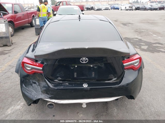 2018 Toyota 86, VIN: JF1ZNAA1XJ8701630