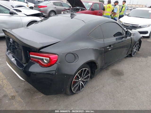 2018 Toyota 86, VIN: JF1ZNAA1XJ8701630