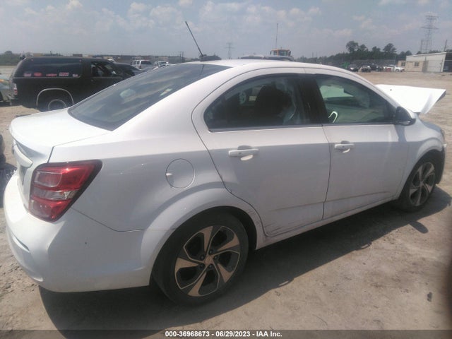 Chevrolet Sonic Premier 2018 1G1JF5SB3J4105567 Image 12