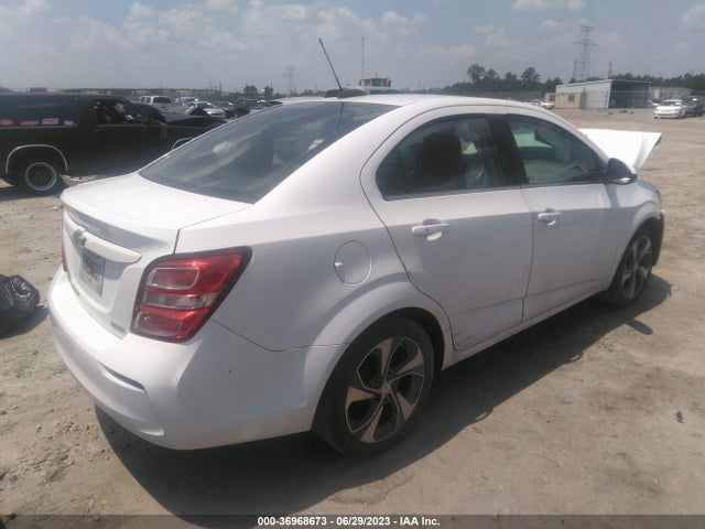 Chevrolet Sonic Premier 2018 1G1JF5SB3J4105567 Image 4