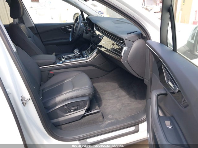 WA1LXBF70PD010680 Audi Q7 Premium Plus