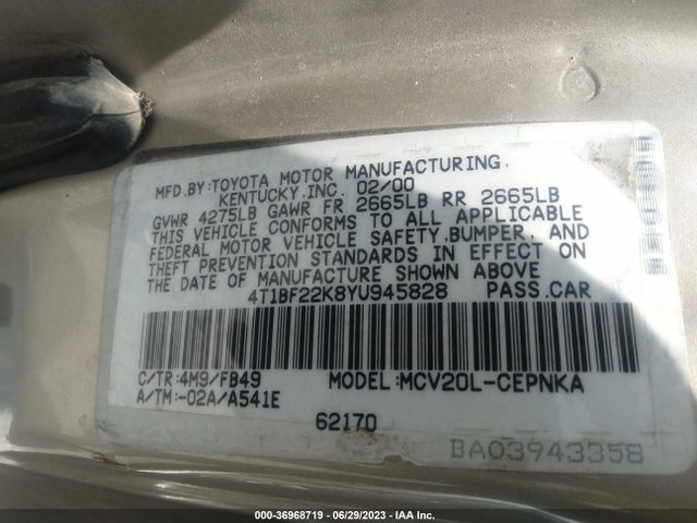 2000 TOYOTA CAMRY LE/XLE VIN: 4T1BF22K8YU945828