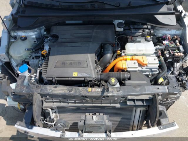 KNDCB3LC4L5399517 KIA NIRO LX
