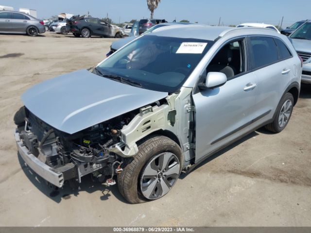 KNDCB3LC4L5399517 KIA NIRO LX