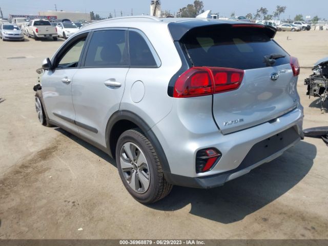 KNDCB3LC4L5399517 KIA NIRO LX