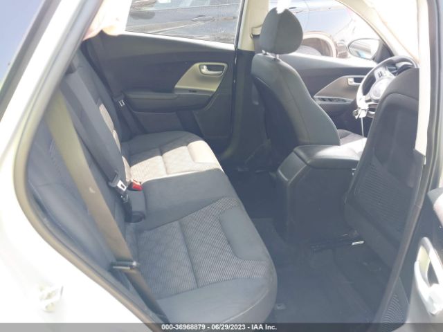KNDCB3LC4L5399517 KIA NIRO LX