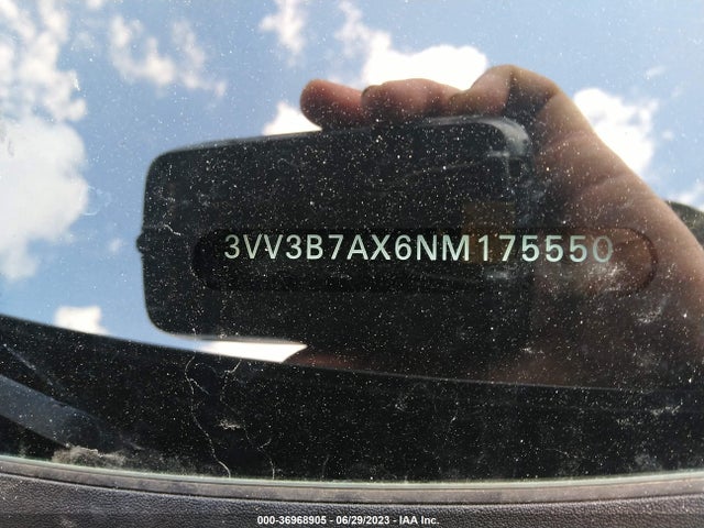 3VV3B7AX6NM175550 Volkswagen TIGUAN SE