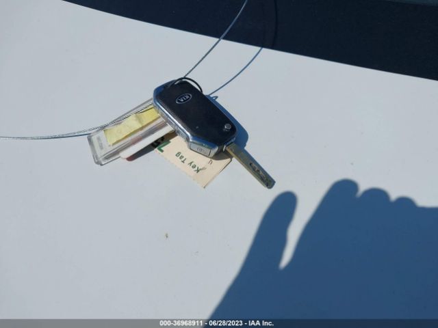 KNDJ23AU9L7726484 KIA SOUL S