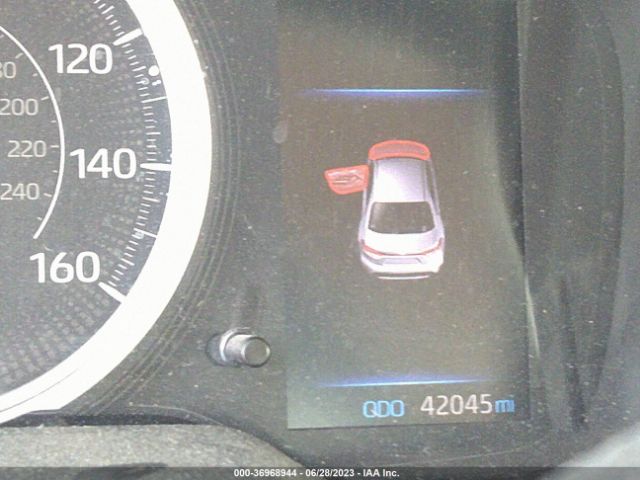 5YFEPMAE9MP243241 Toyota COROLLA LE
