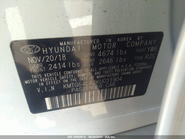 Genesis G70 2.0t Advanced 2019 KMTG64LA2KU031904 Image 15