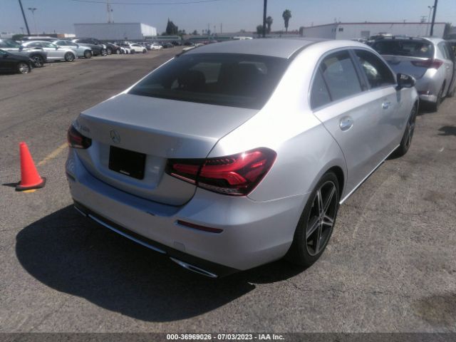 WDD3G4EB7KW012016 Mercedes-Benz A-class A 220