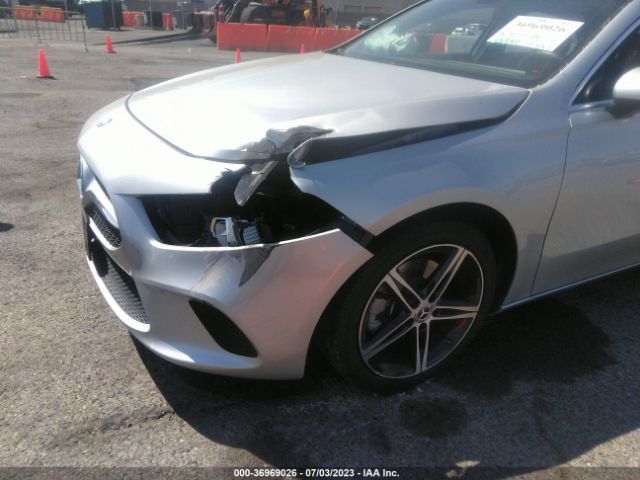 WDD3G4EB7KW012016 Mercedes-Benz A-class A 220