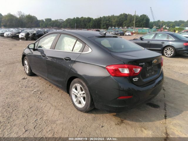 2017 CHEVROLET CRUZE 1G1BE5SM4H7196026 Photo 2