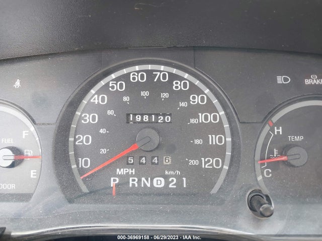 2001 FORD CROWN VICTORIA LX VIN: 2FAFP74W01X102341