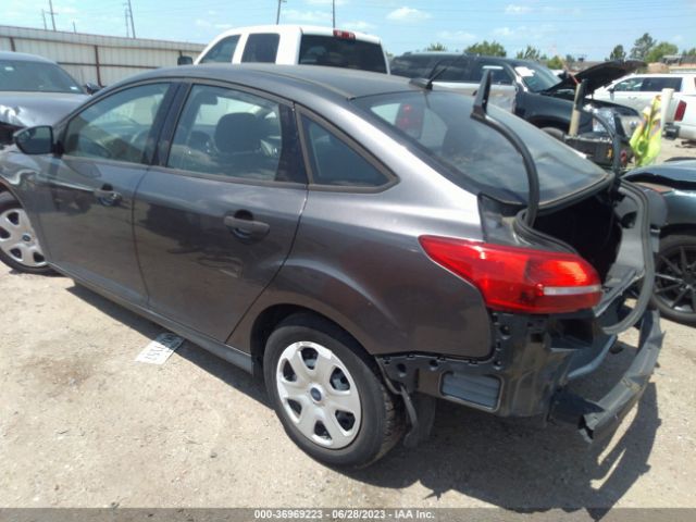 1FADP3E25HL303333 Ford FOCUS S