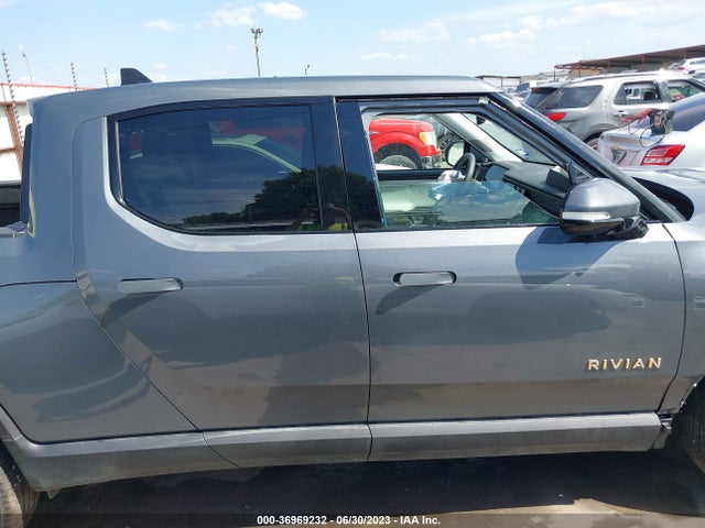 Rivian R1t Adventure Package 2023 7FCTGAAA9PN019711 Image 13