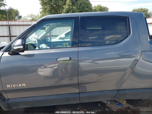 Rivian R1t Adventure Package 2023 7FCTGAAA9PN019711 Image 14