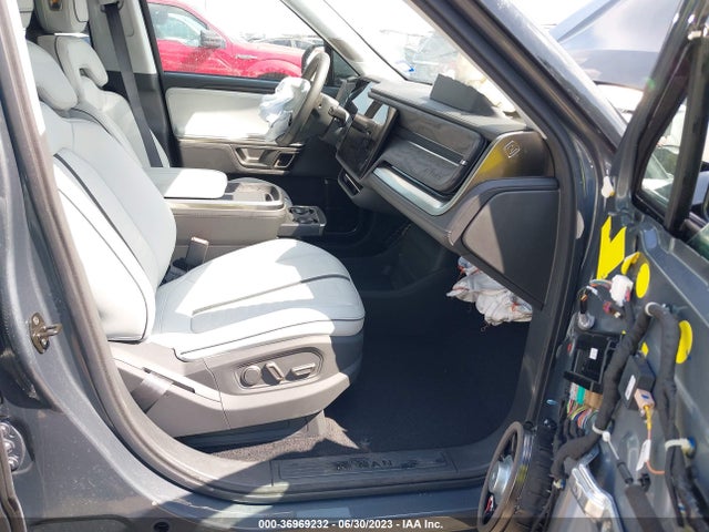 Rivian R1t Adventure Package 2023 7FCTGAAA9PN019711 Image 5