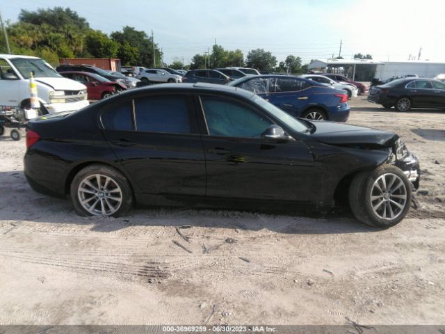 WBA8E1G35HNU16406 BMW 3 Series 320i