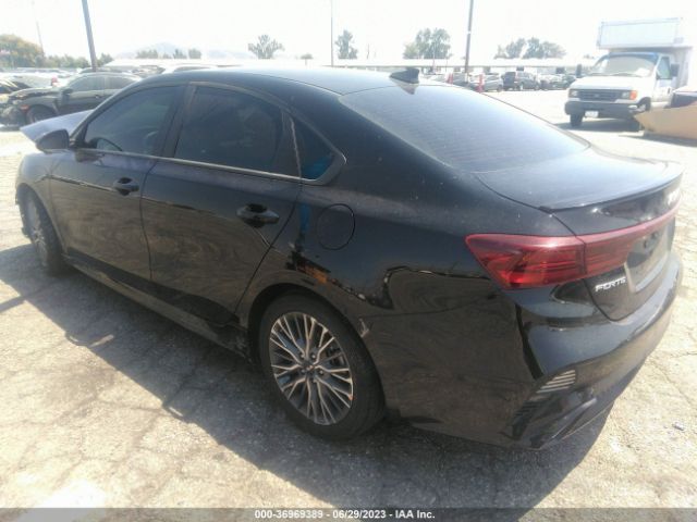 3KPF54AD7NE488981 KIA Forte Gt-line