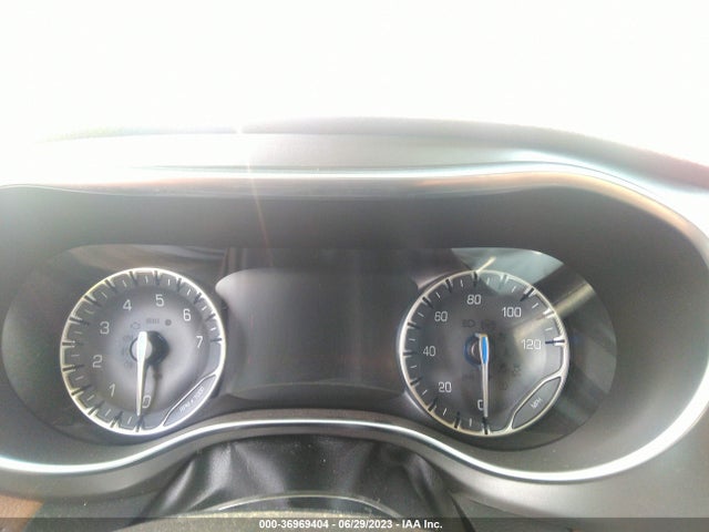 2C4RC1GGXKR669831 Chrysler Pacifica Limited