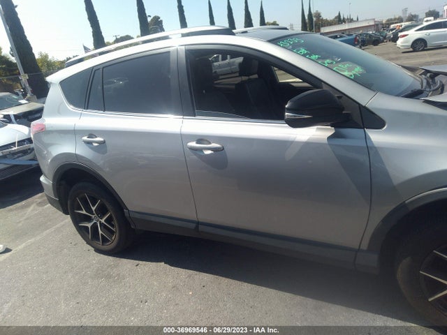 Toyota RAV4 SE 2018 JTMNFREV0JJ168794 Image 5