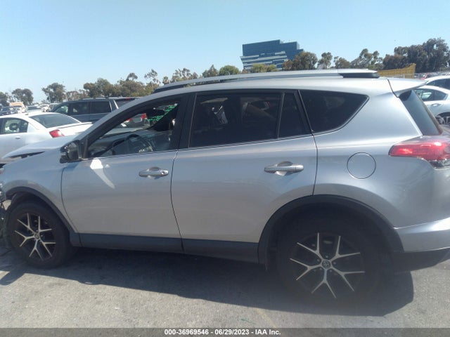 Toyota RAV4 SE 2018 JTMNFREV0JJ168794 Image 6