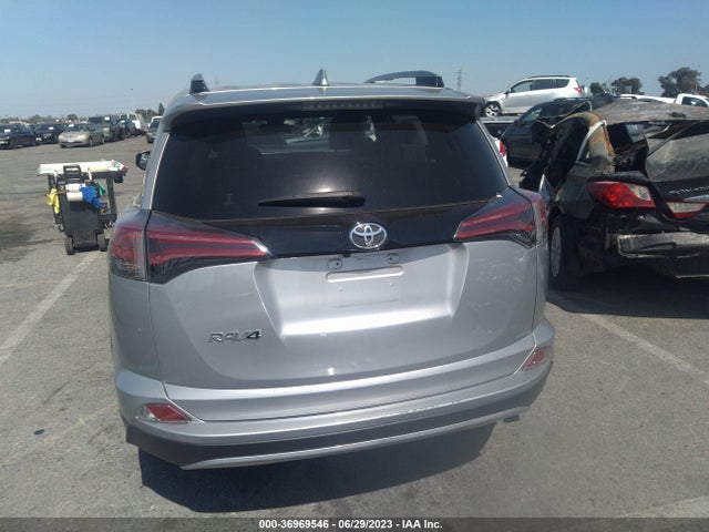 Toyota RAV4 SE 2018 JTMNFREV0JJ168794 Image 8