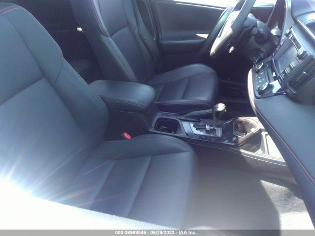 Toyota RAV4 SE 2018 JTMNFREV0JJ168794 Image 11