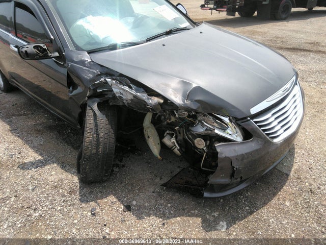 Chrysler 200 Limited 2014 1C3CCBCG4EN157358 Image 7