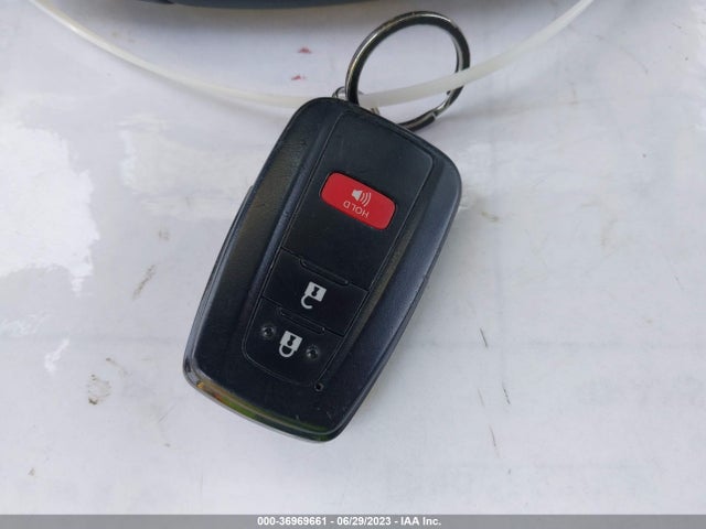 Toyota Prius Four 2016 JTDKARFU9G3023483 Image 3