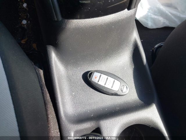 3N1CN8EV7LL824623 Nissan VERSA SV
