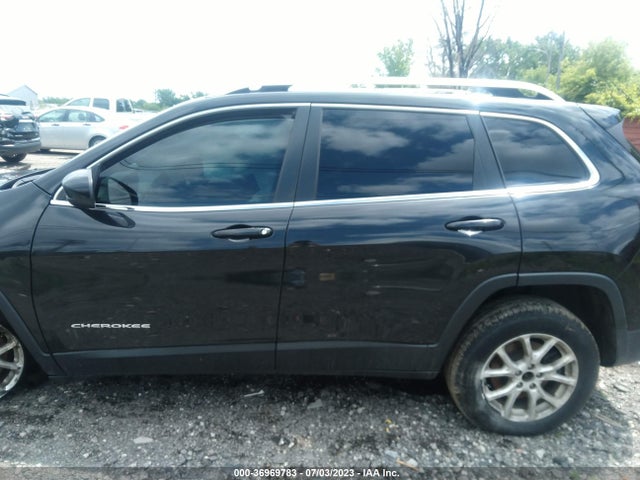 Jeep Cherokee Latitude 2016 1C4PJMCS8GW154432 Image 14