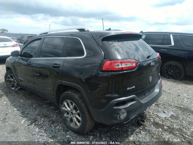 Jeep Cherokee Latitude 2016 1C4PJMCS8GW154432 Image 3
