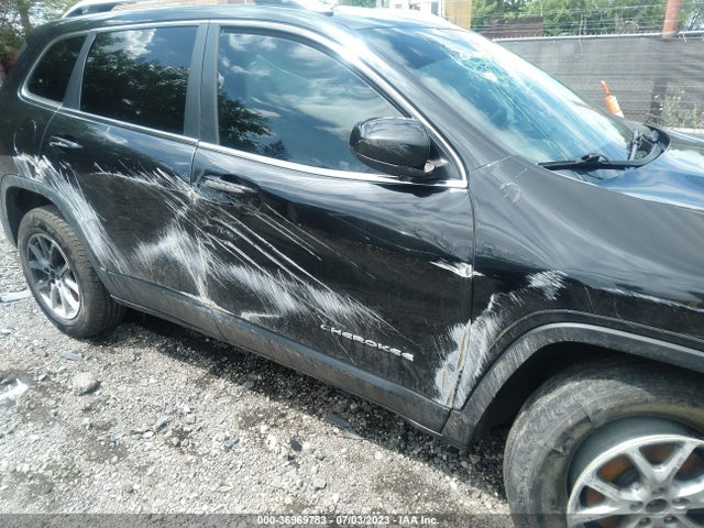 Jeep Cherokee Latitude 2016 1C4PJMCS8GW154432 Image 6
