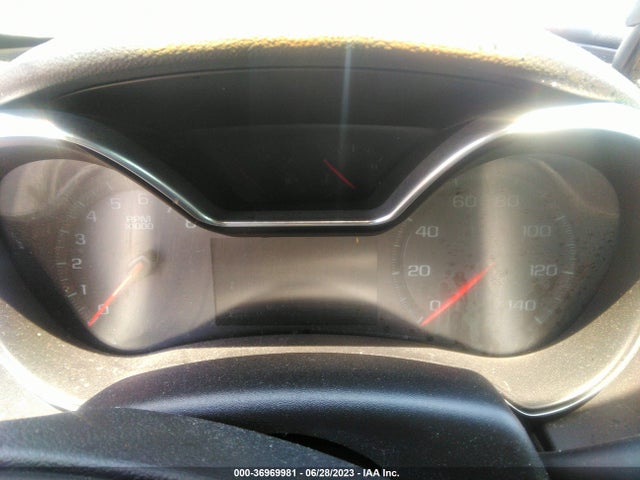 Chevrolet IMPALA LT 2018 2G1105S34J9122515 Image 15