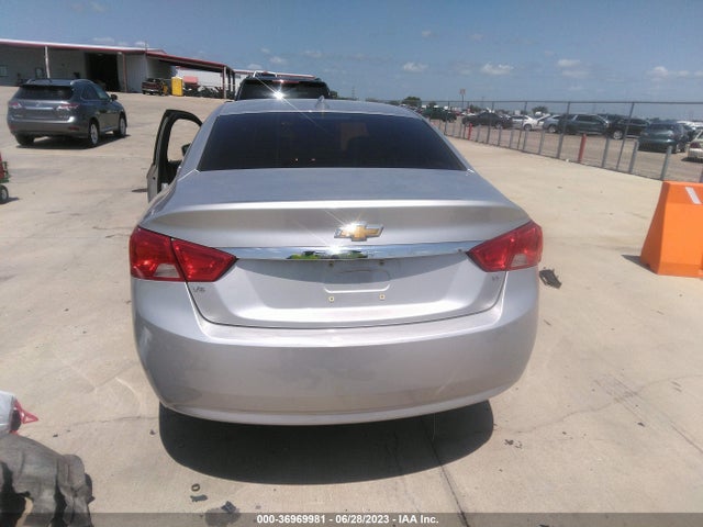Chevrolet IMPALA LT 2018 2G1105S34J9122515 Image 16