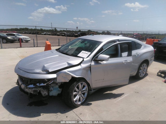 Chevrolet IMPALA LT 2018 2G1105S34J9122515 Image 2