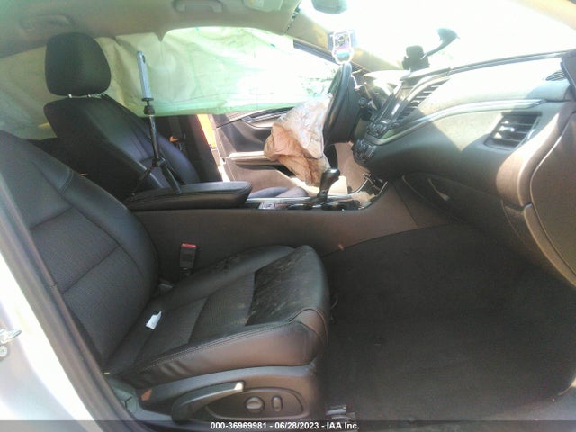 Chevrolet IMPALA LT 2018 2G1105S34J9122515 Image 5
