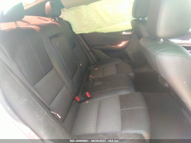 Chevrolet IMPALA LT 2018 2G1105S34J9122515 Image 8