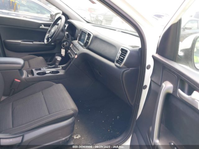 KNDPMCAC6K7556725 KIA Sportage Lx